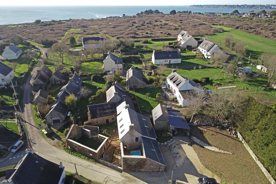 gite-finistere-bretagne-sud-bleu-outre-mer-vueaerienne